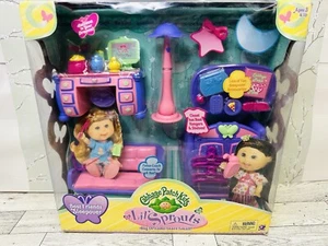 Cabbage Patch Kids "Lil Sprouts" Best Friends Sleepover Accessory Set - Picture 1 of 5