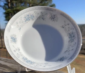 Amerikanische Limoges Beerenschalen aus der Salem Heritage Collection 5 5/8" Durchmesser - Bild 1 von 4