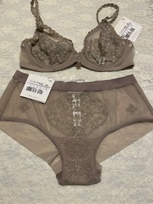 Juego de bragas sujetador triangular La Perla Ardientemente 34B XS color topo Foto 1 de 4