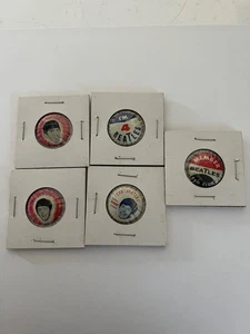 VINTAGE LOT OF 4 THE BEATLES PINS - Picture 1 of 4