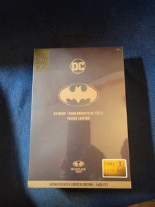 BATMAN DARK KNIGHTS OF STEEL PATINA EDITION OF 5400 MCFARLANE TOYS NIB GOLD LBL - Picture 1 of 2