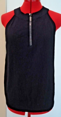 Черный вязаный топ Vila Milano с бретелью через шею со стразами на молнии - размер большой - Изображение 1 из 4