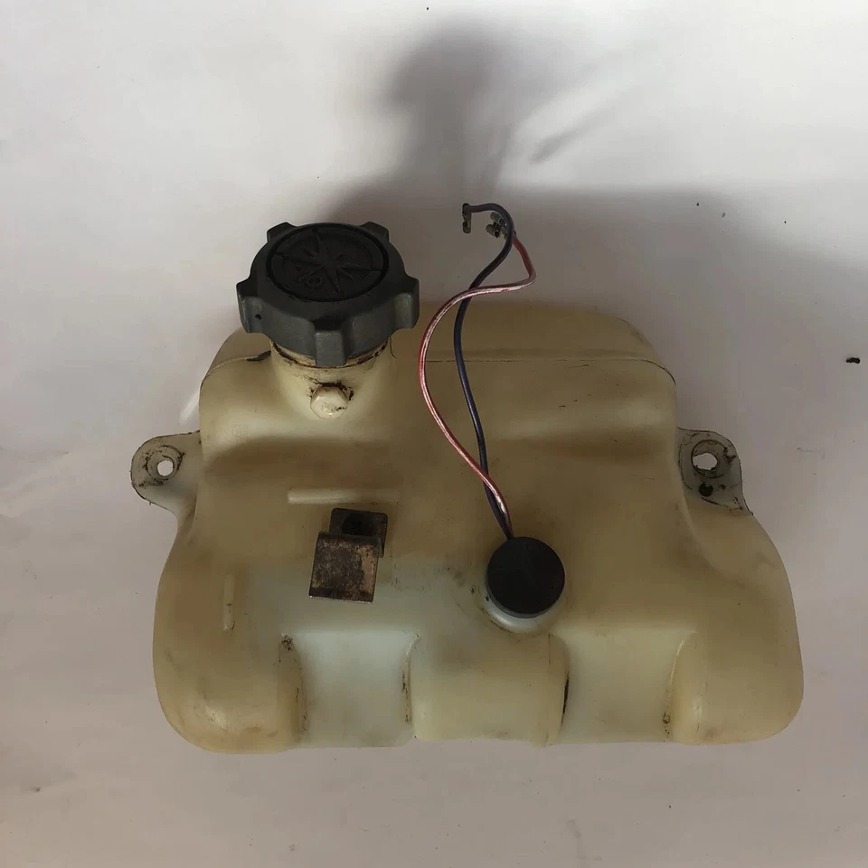 1995-1996 Polaris Sportsman 400 Oil Tank - Image 1 of 3