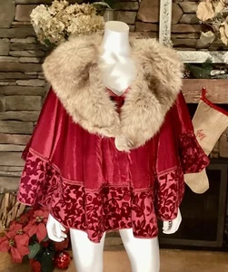 Vintage Authentic Animal Fur Cape Shaw ,lined Detailed Red EUC - Picture 1 of 8