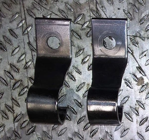 HONDA CX 500 / CB 400 N COPPIA SUPPORTI TUBI FRENO ANT /HOSE  STAY 45417413000 - Picture 1 of 1