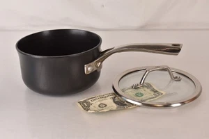 Calphalon Nonstick 1.5QT/1.4 L Saucepan w/Glass Lid Model 8701.5 Williams Sonoma - Picture 1 of 12