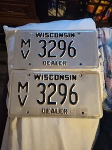 Wisconsin Dealer License Plate MV 3296 Vintage Used Expired - Picture 1 of 2