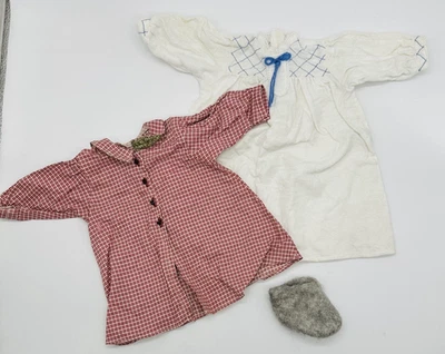 American Girl Kirsten Camisón Abrigo Calcetín Conjunto Solo 1 Zapatilla Cuello Verde Foto 1 de 4