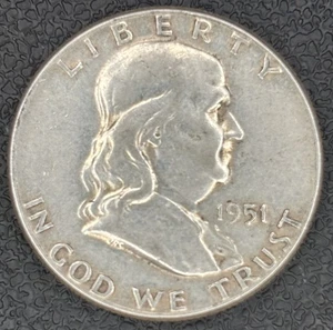 1951-P Franklin Half Dollar ~ 90% Silver ~ B-3148 - Picture 1 of 2