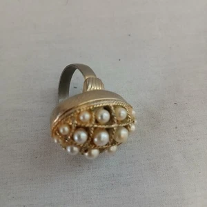 Vintage 70er AVON "Ring of Pearls" Kunstperlen Parfüm verstellbar klobiger Ring - Bild 1 von 6