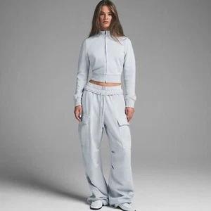 SKIMS Boyfriend Fleece Cargo Sweatpants Straight Leg Oversized Zen Blue Sz S-M - Picture 1 of 7