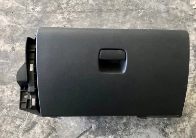 Tiroir boite a gant habitacle avant RENAULT Trafic 3 III (opel vivaro)  - Photo 1/4