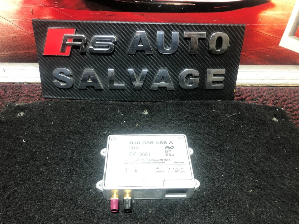 2010 AUDI A5 8T3  2DR COUPE ANTENNA AMPLIFIER 8J0035456A - Image 1 of 4