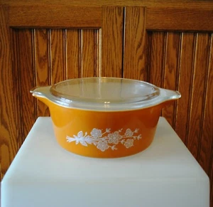 Cazuela Redonda Oro Mariposa Pyrex De Colección Compatible 475-B 2.5 L con Tapa - Imagen 1 de 4