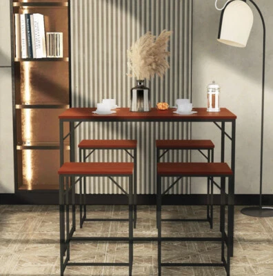 table and chairs - Image 1 of 4