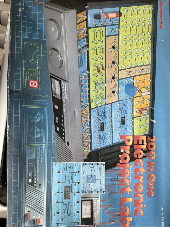 Science Fair Electronics Lab 200 in One Project Kit 28-265, Fully Working Rare - Image 1 of 4