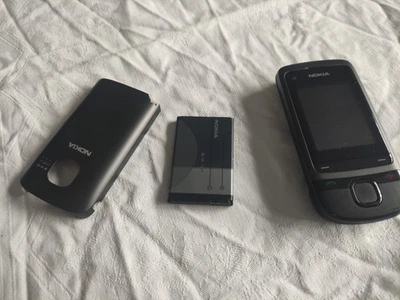 Nokia C2-05 Handy, Schwarz, ohne Simlock - Bild 1 von 4