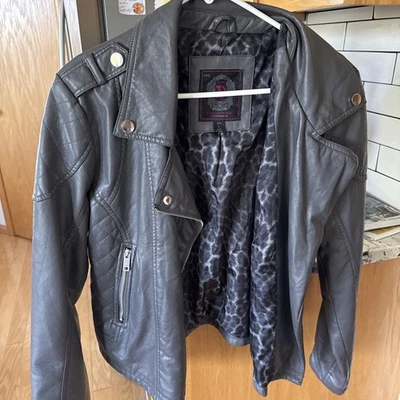 Dollhouse Women's Gray Faux Leather Moto Biker Jacket Detail Size L - Image 1 of 4