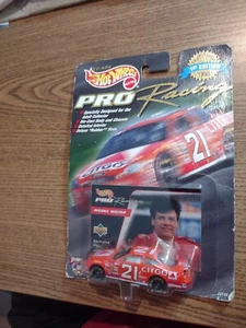 Michael Waltrip Hot Wheels Pro Racing Edición Coleccionista 1998 #21 Escala 1:64 - Imagen 1 de 6