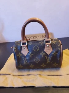 Louis Vuitton Vintage Mini Speedy Monogram Canvas Hand Bag. - Picture 1 of 24