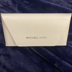 NEW MICHAEL KORS WHITE AUTHENTIC EYEWEAR EYEGLASSES GLASSES CASE ONLY - Picture 1 of 6