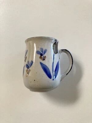 Taza de café vintage de gres con motivo floral COTC, Corea Foto 1 de 4