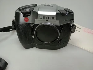 Leica R8 + Motor-Winder + Splitscreen Focusing Screen  --- 100% OK - Picture 1 of 9
