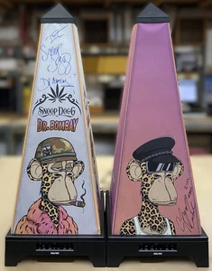 SNOOP DOGG DR. BOMBAY BORED APE 2 Autographed Signed Xounts Speakers Clay Nation - Picture 1 of 1