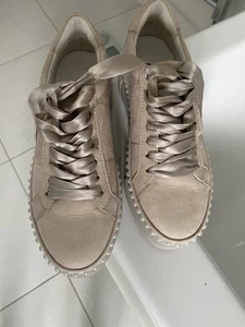 Women DRESS SHOES Pearls / SUEDE TRAINERS SIZE 37 UK4 KENNEL & SCHMENGER NUDE - Picture 1 of 20