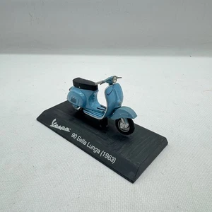 Model Scooter Vespa 90 Long Seat 1963 Light Blue - Maisto - Scale 1:18 - Picture 1 of 4
