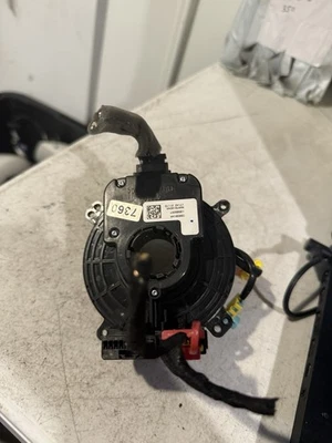 Chevrolet Trax 2017-2021 columna de dirección resorte de reloj cable espiral OEM 42361580 Foto 1 de 4