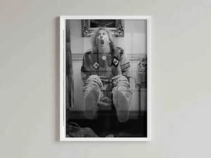 Estampado de humor de baño A4, escena de inodoro mudo y idiota, estampado de baño divertido - Imagen 1 de 1