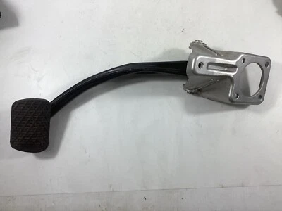 Mercedes Benz GL550 2008-2012 montaje de pedal de freno de parada A1642901901 OEM. Foto 1 de 4