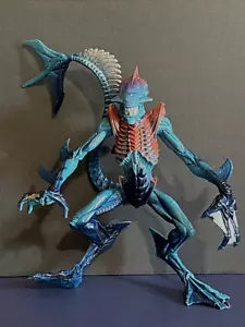 Hasbro Alien Resurrection Aqua Alien 7 inch Action Figure 1997 - Picture 1 of 10