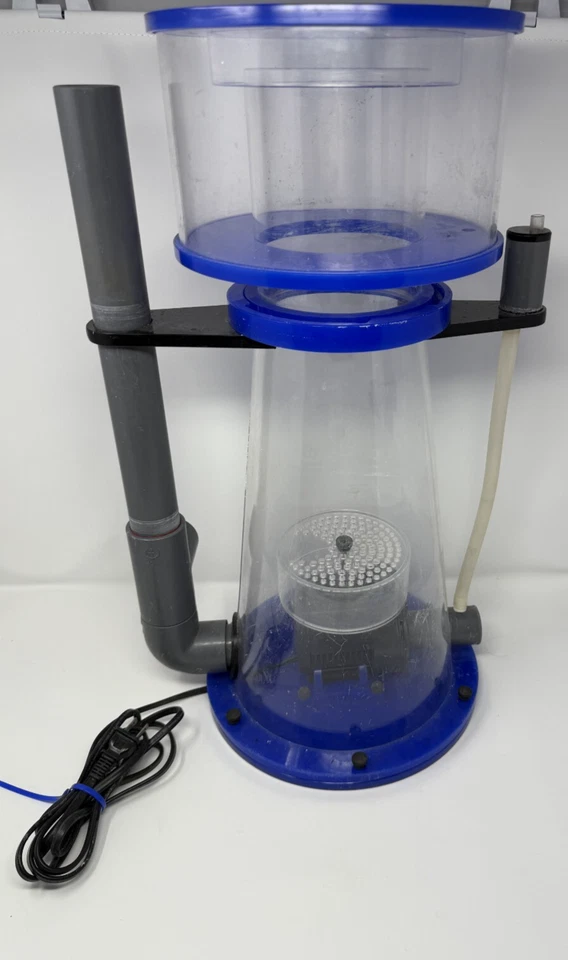 Eshopps S-300 Protein Skimmer with Sicce 1200 pump - Image 1 of 1