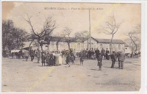Rare CPA 40250 MUGRON Place du Foirail & les Arènes très animée Edit DUPOUY - Bild 1 von 2