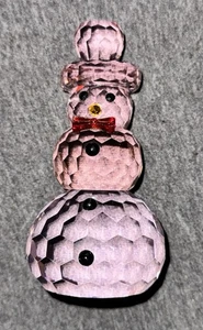 Statuina pupazzo di neve cristallo austriaco vintage cappello rosa e cravatta con fiocco rosso 4,25" - Foto 1 di 2
