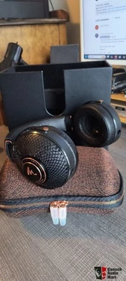 LIKE NEW Focal Radiance Bentley Limited Closed-Back Headphones (ALL ACCESSORIES) - Image 1 of 4
