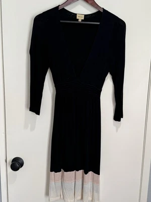 Vestido Ella Moss cuello en V profundo Foto 1 de 4