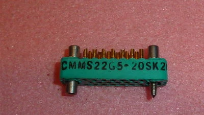 NUEVO DALE CMMS22G5-20SK2030 Conectores de Rack y Panel Militares 20-PIN + Cerraduras de Tornillo Foto 1 de 4