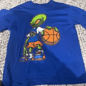 Vintage Alien Basketball Tshirt Youth Size XL Skater Dunk Grunge 90s - Picture 1 of 6