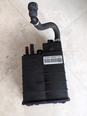 Ford Fusion 2013 2016 bote de evaporación de carbón de combustible OEM DG939E857K Foto 1 de 4