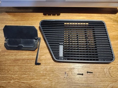 Cubierta de rejilla de conducto de ventilación de aire para tablero central OEM BMW e28 82-88 528e 533i 535i M5 Foto 1 de 4