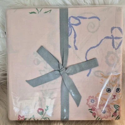 Juego de funda nórdica Irene Hanky Urban Outfitters nuevo con etiquetas - rosa completo/queen Foto 1 de 3