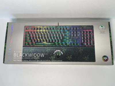 RAZER X A BATHING APE KEYBOARD NEON CAMO BLACKWIDOW V3 1i23-182-912 Green - Image 1 of 4