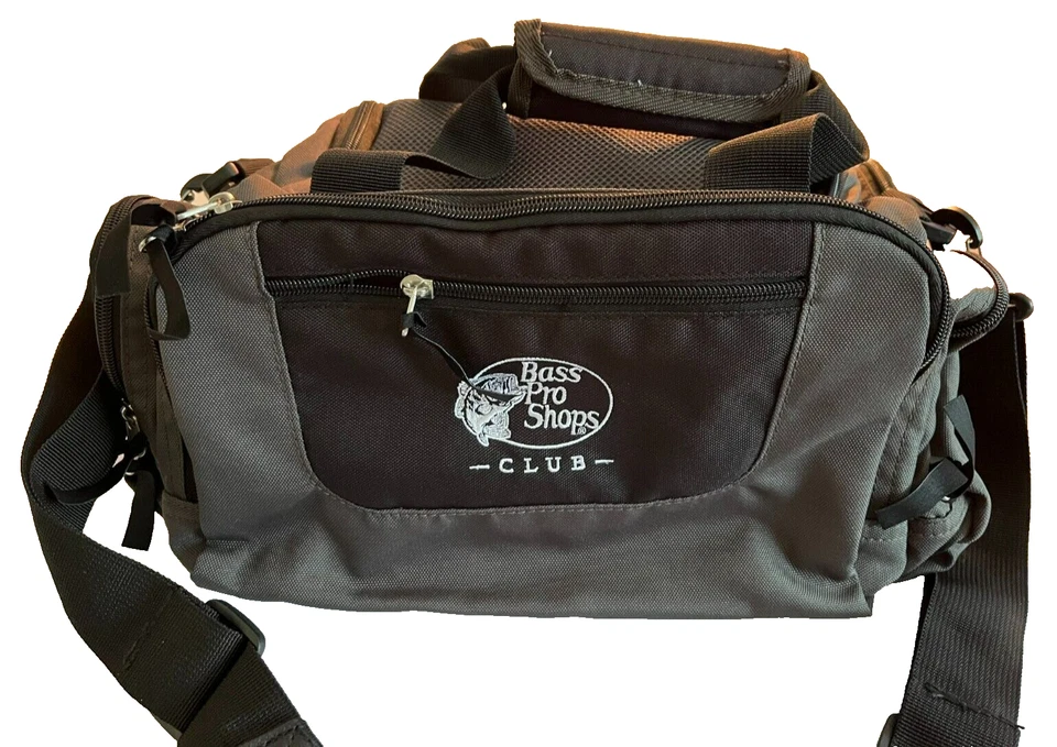 Bolsa de viagem Bass Pro Shops Club alças duplas, 4 compartimentos com zíper, nova - Imagem 1 de 4