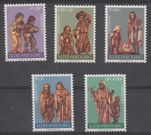 Luxembourg 1971 #B282-86 Christmas Wood Sculptures - MNH (Set of 5) - Picture 1 of 6