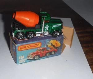 MATCHBOX MB19 'PETERBILT CEMENT MIXER TRUCK, BIG PETE'. GREEN. 19. SUPERB/BOXED - Picture 1 of 2