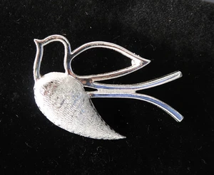  Emmons Large Flying Silver Tone  Dove Brooch Pin - Picture 1 of 20