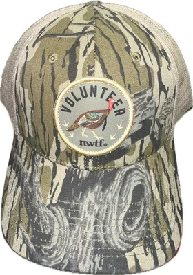 Mossy Oak Bottomland Camuflado Malla Sombrero Voluntario Federación Nacional de Pavo Salvaje Foto 1 de 4